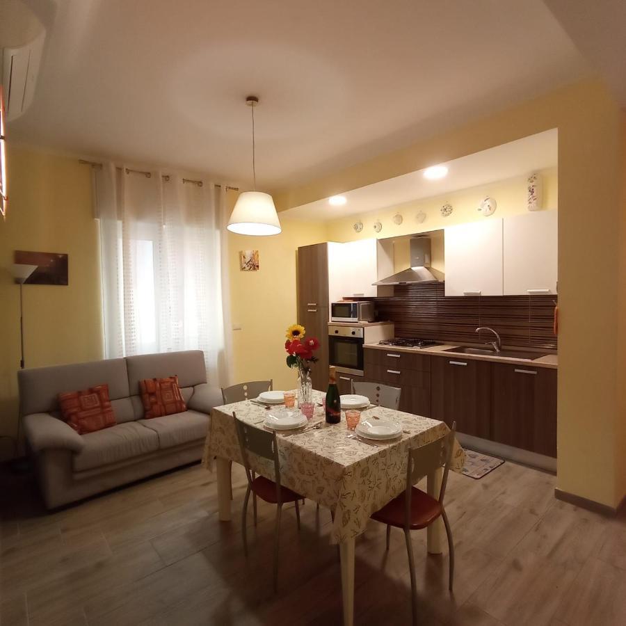 Piazza Mazzini 21 Apartment Loano Luaran gambar