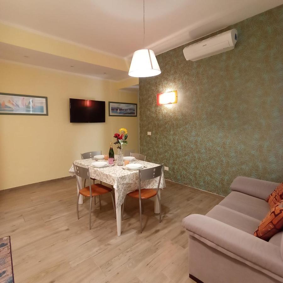 Piazza Mazzini 21 Apartment Loano Luaran gambar