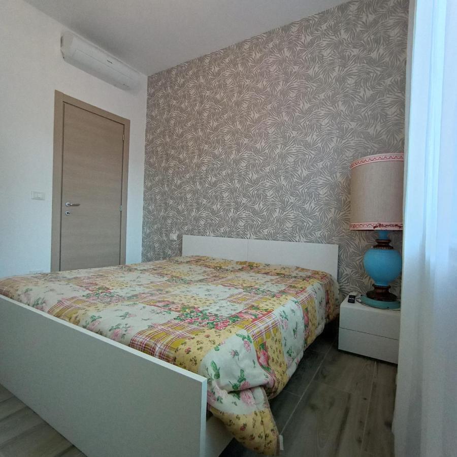 Piazza Mazzini 21 Apartment Loano Luaran gambar